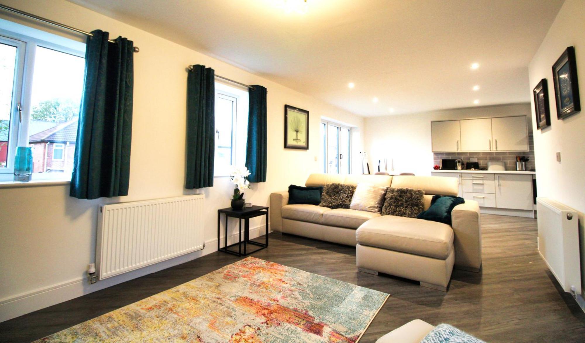 Rotherham - Rawmarsh - Great Customer Feedback - 2 Bed Bungalow - New Build - High End Furnishings - Wheel Chair Accessible - Large Enclosed Garden - Dog Friendly מראה חיצוני תמונה